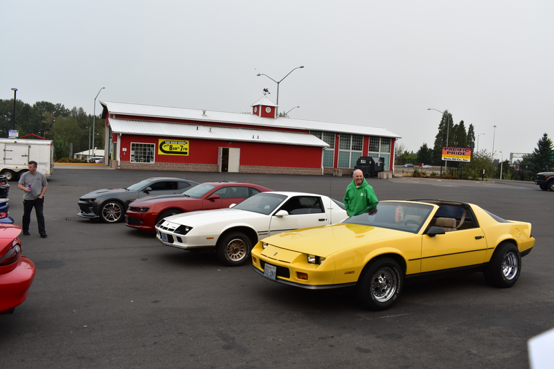Illustration for article titled Columbia River Camaro Club Fall Colors Run 2017